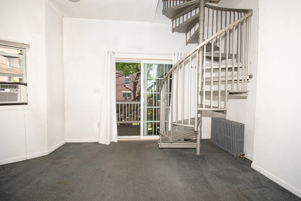 703 E Broadway # 1