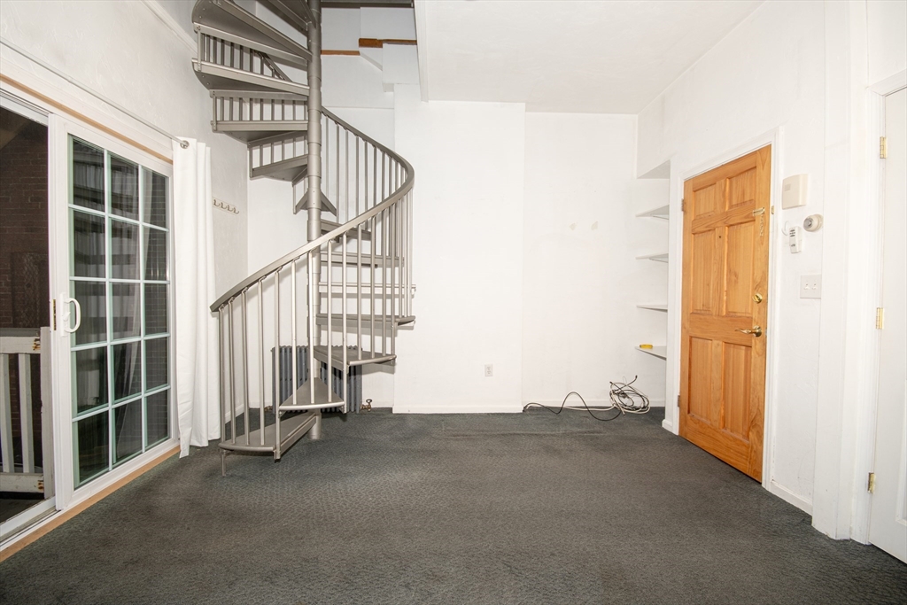 703 E Broadway # 1
