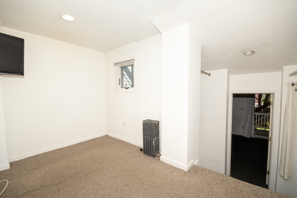 703 E Broadway # 1
