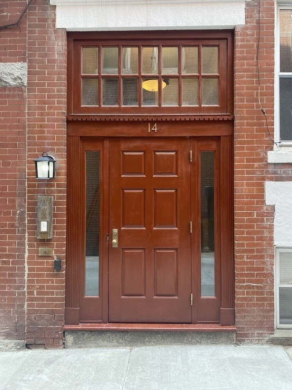 14 Cleveland Pl # 2