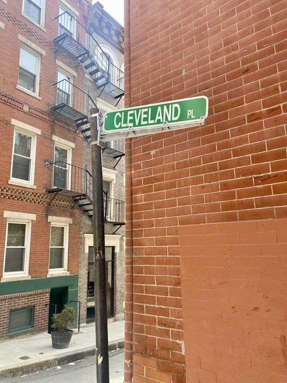 14 Cleveland Pl # 2