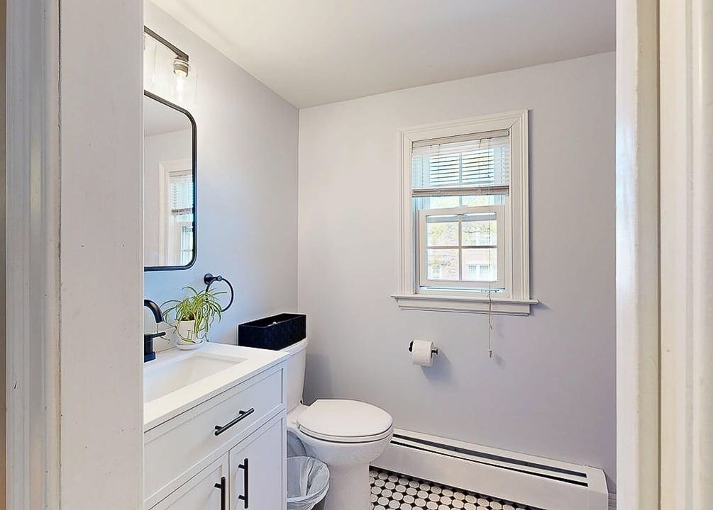 6 Zenith Dr