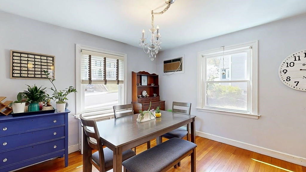 6 Zenith Dr