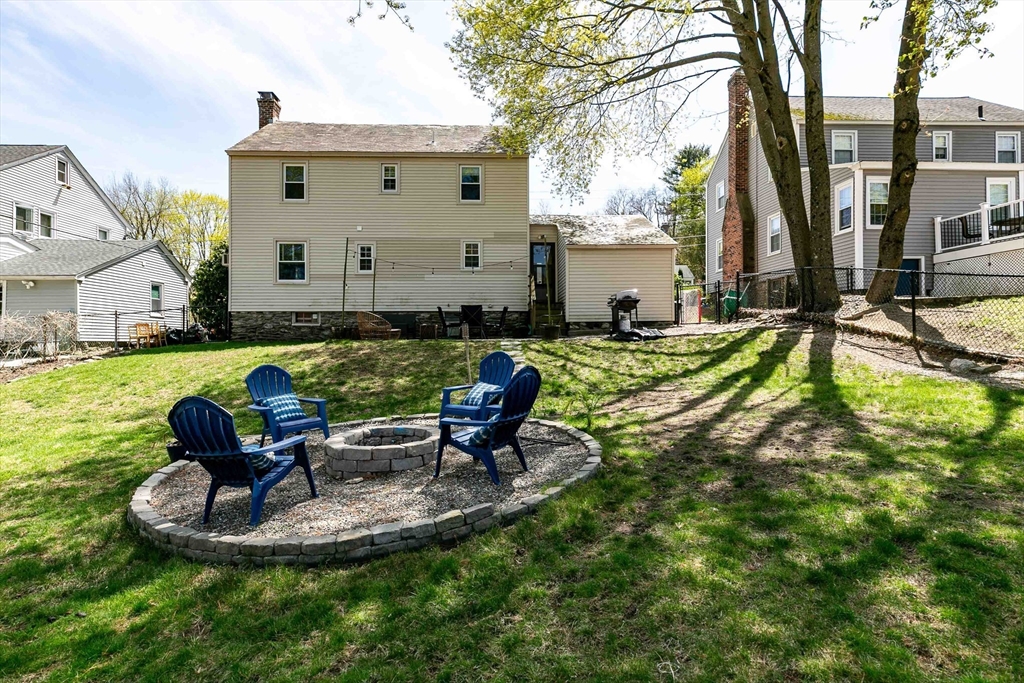 6 Zenith Dr