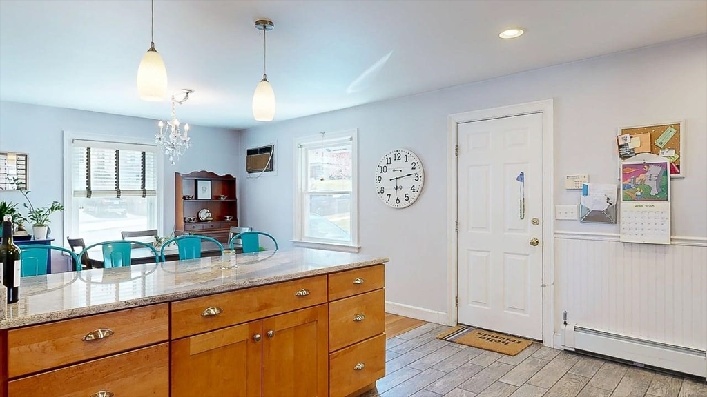 6 Zenith Dr