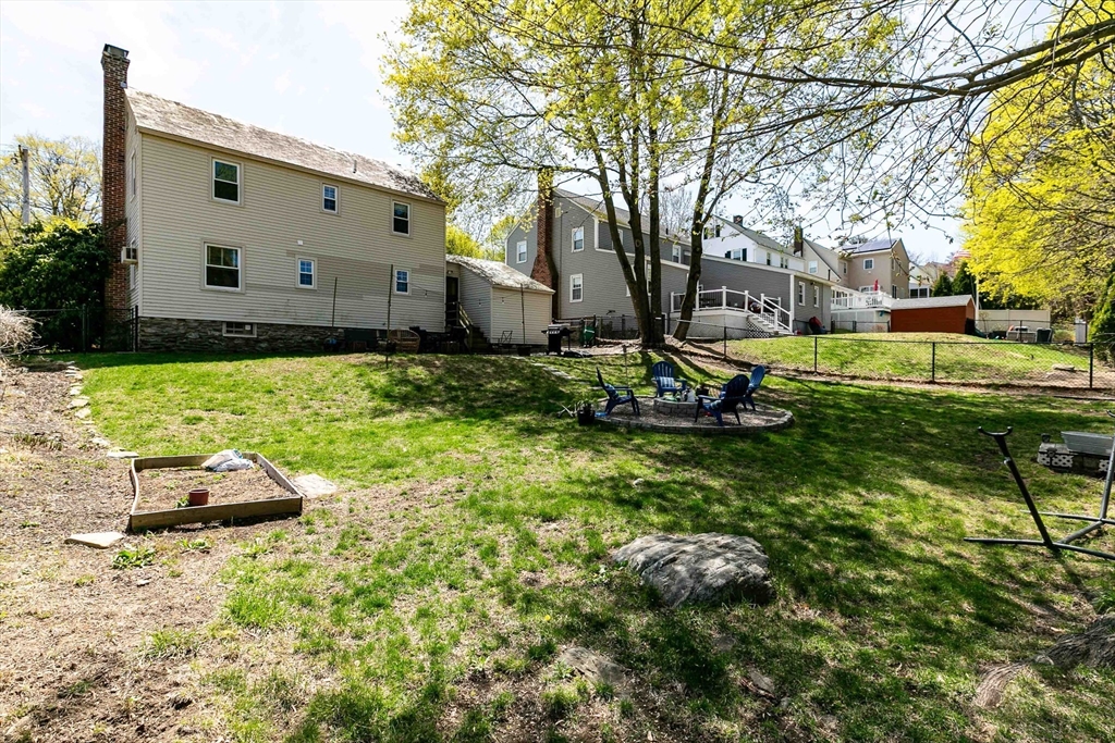 6 Zenith Dr
