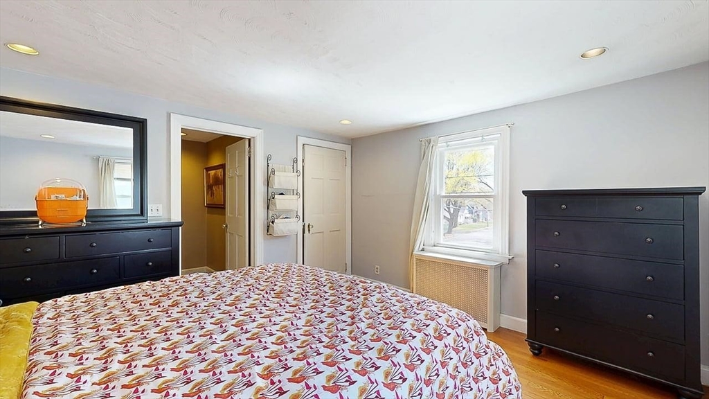 6 Zenith Dr