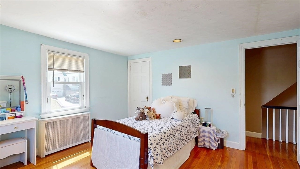 6 Zenith Dr