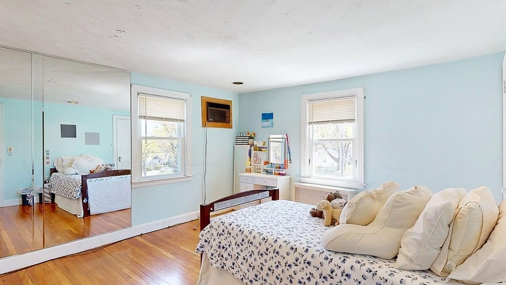 6 Zenith Dr