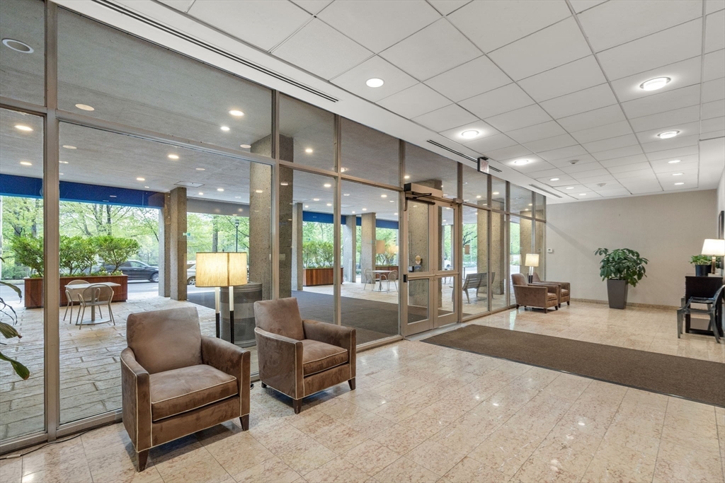 33 Pond Ave # 419