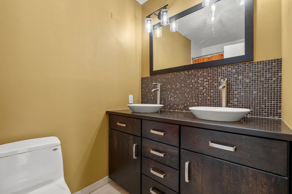33 Pond Ave # 419