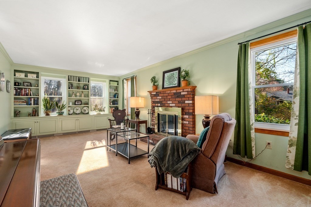330 Pelham Rd