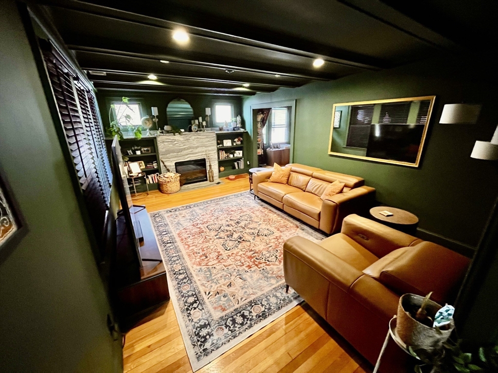 509 Pleasant Street