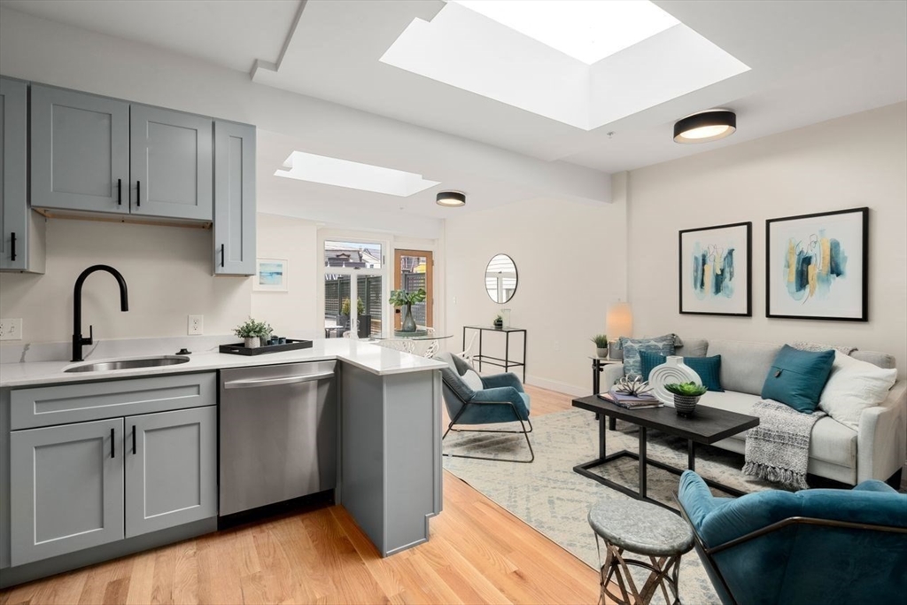 202 Elm St. North # 3
