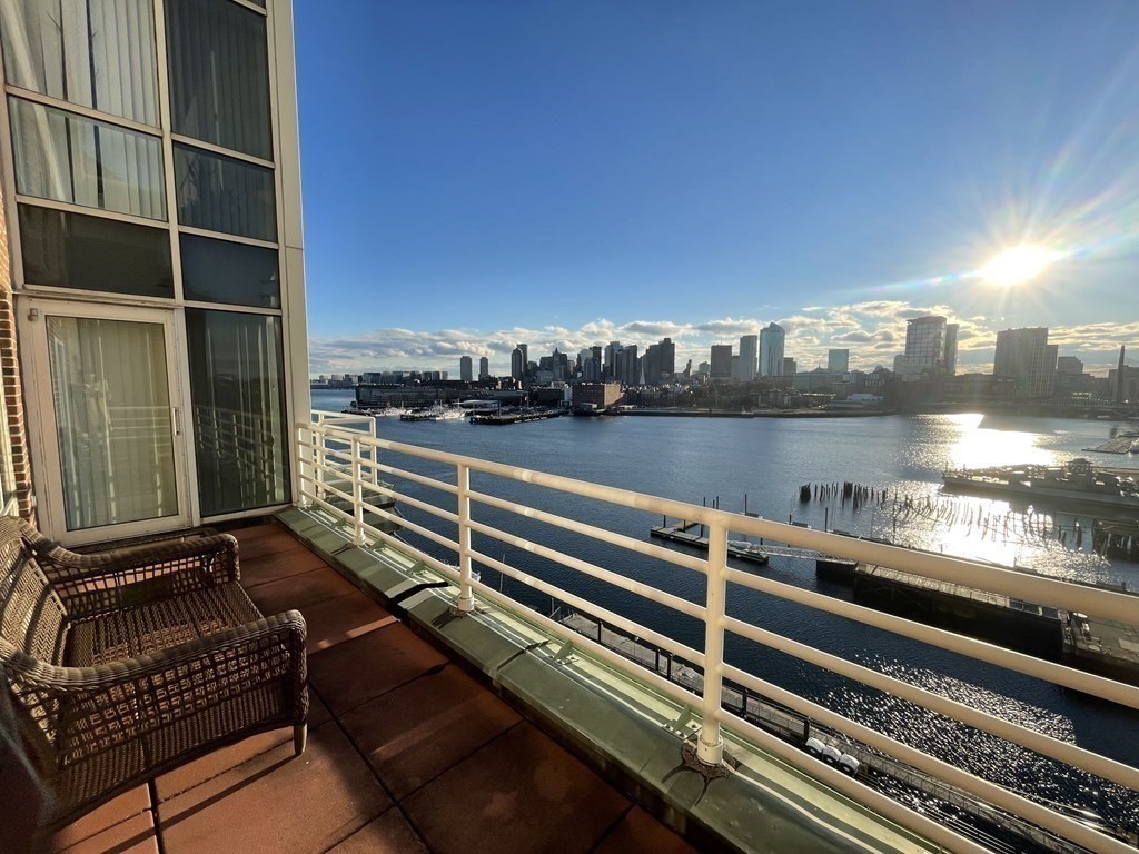 197 8th St Unit: PH03