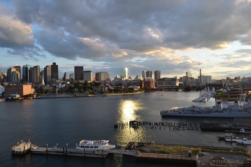 197 8th St Unit: PH03