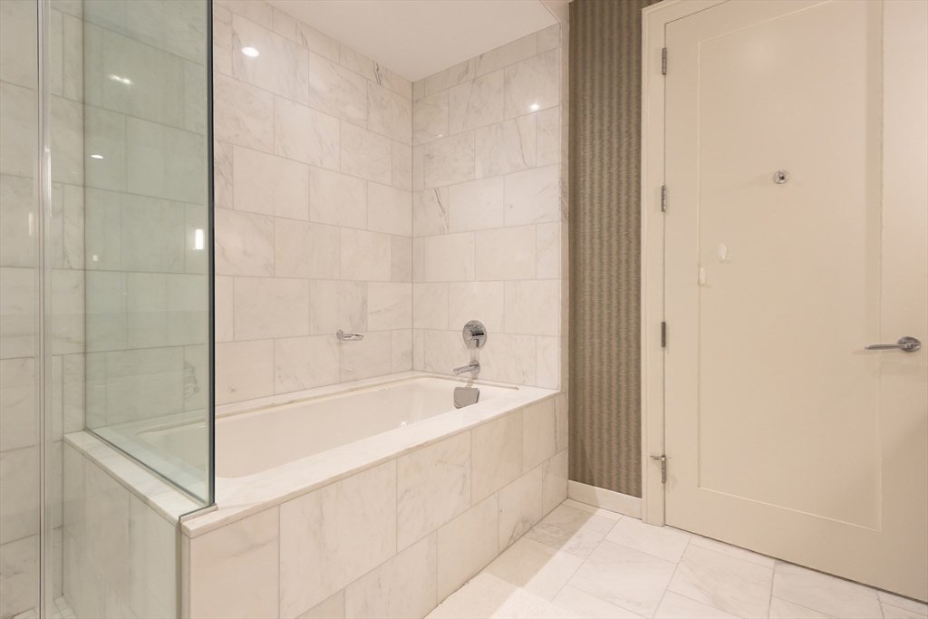 1 Franklin Street # 3510