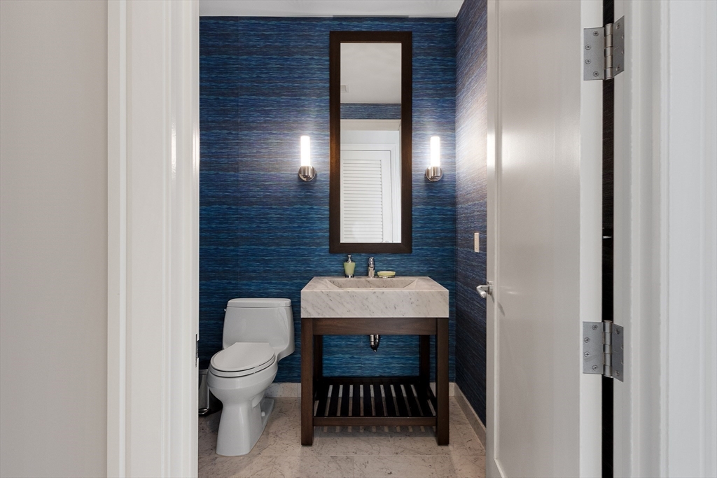 1 Franklin Street # 3510