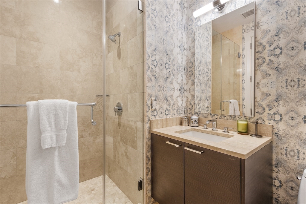 1 Franklin Street # 3510