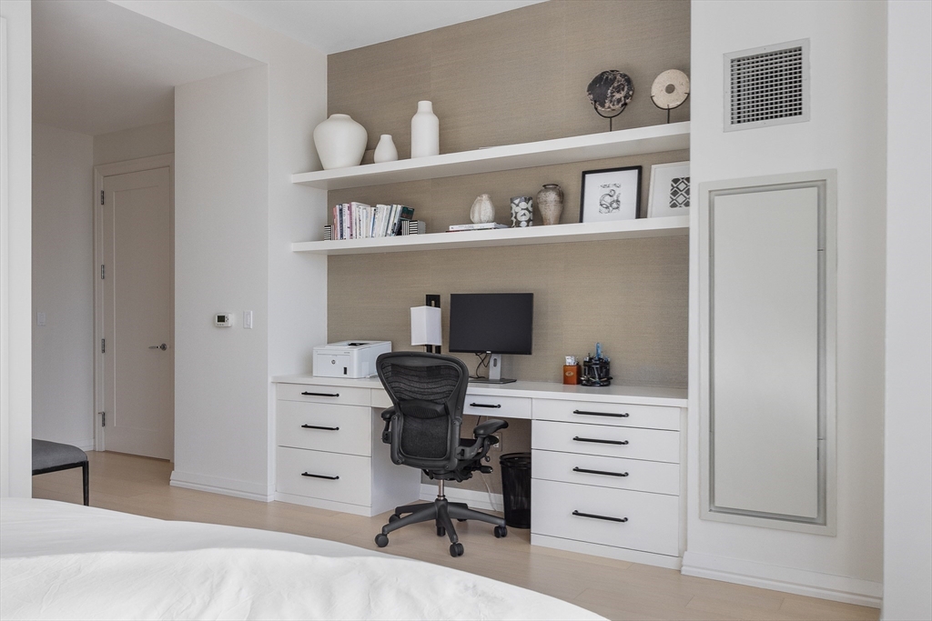 1 Franklin Street # 3510