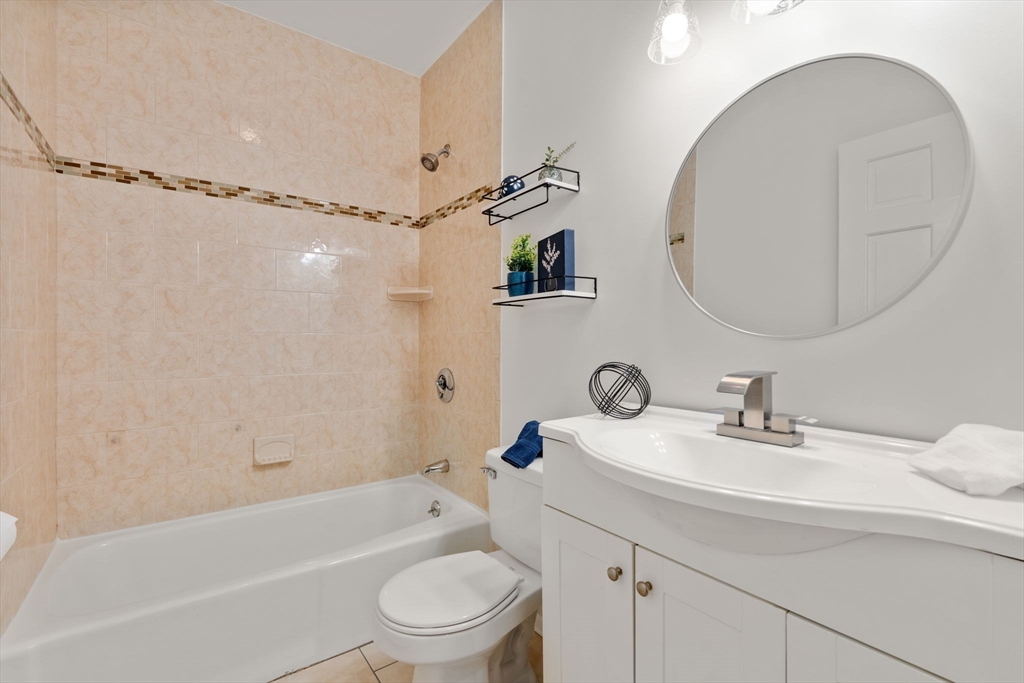 90 Washington St # A