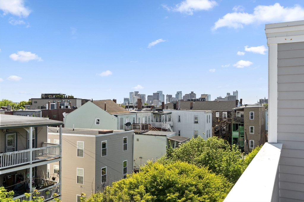 223 Saratoga Street Unit: PH1