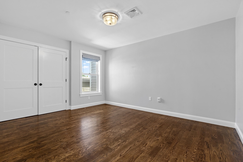 223 Saratoga Street Unit: PH1