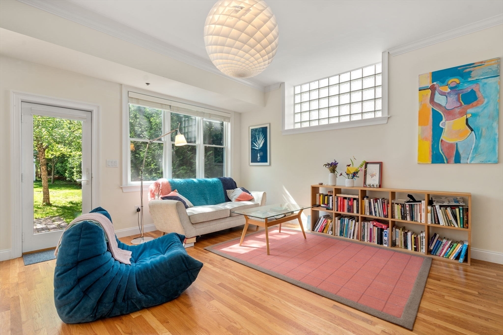 35R Lexington Ave # 1