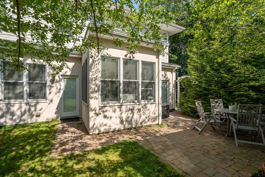 35R Lexington Ave # 1