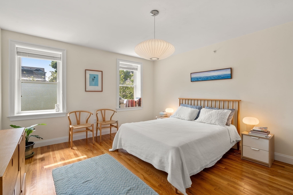 35R Lexington Ave # 1