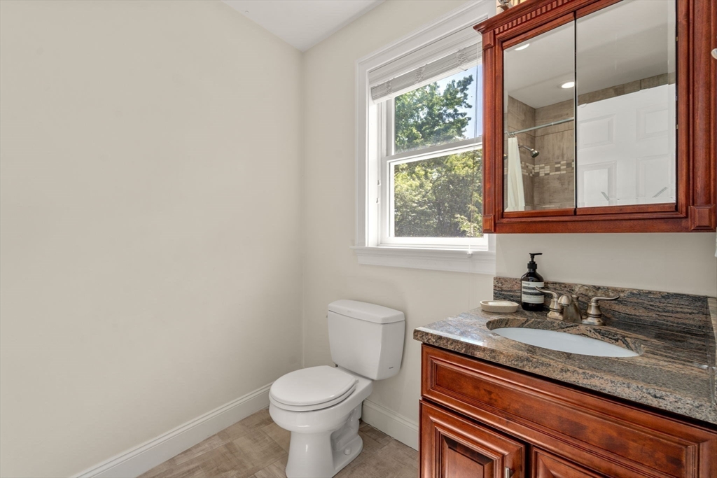 35R Lexington Ave # 1