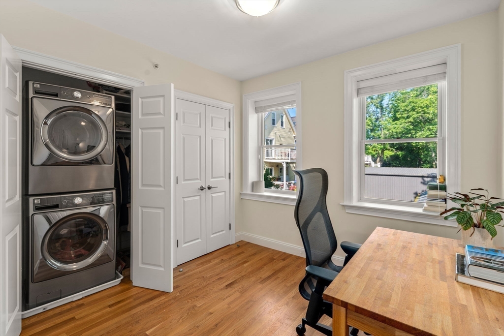 35R Lexington Ave # 1