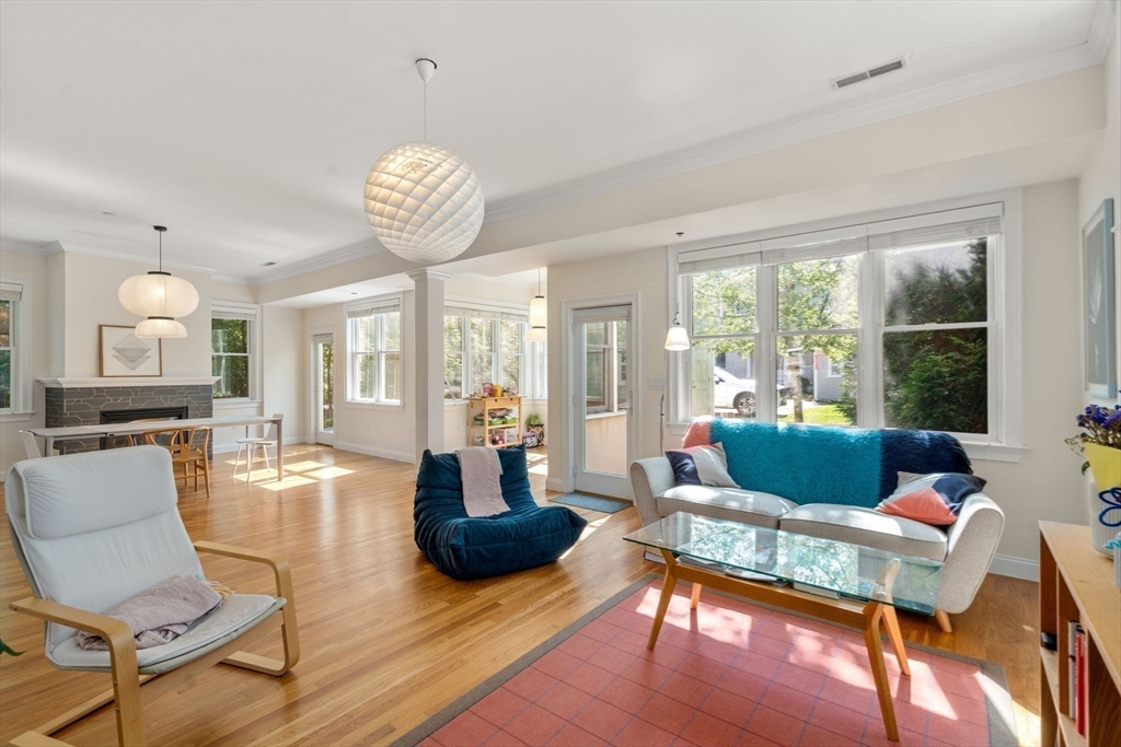 35R Lexington Ave # 1