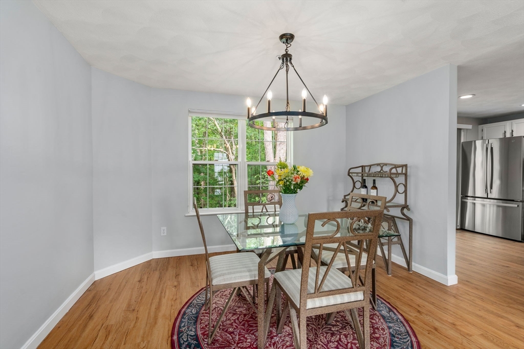 52 Meadowood Rd