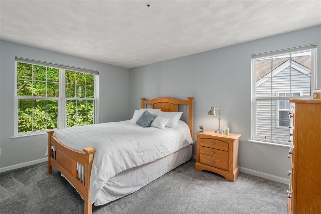 52 Meadowood Rd