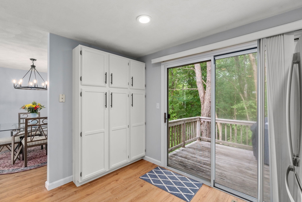 52 Meadowood Rd