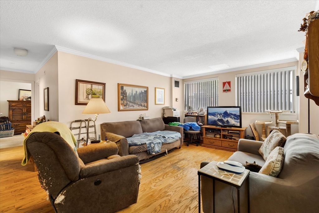 106 13th St # 114