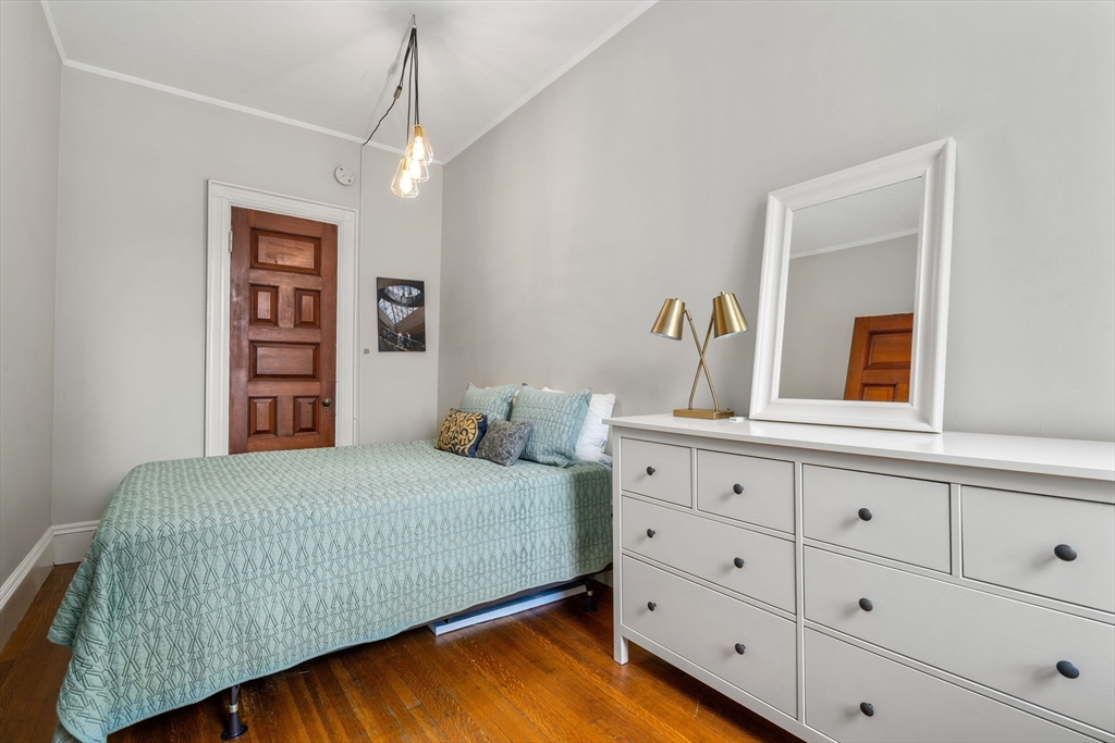 377 Commonwealth Ave # 31