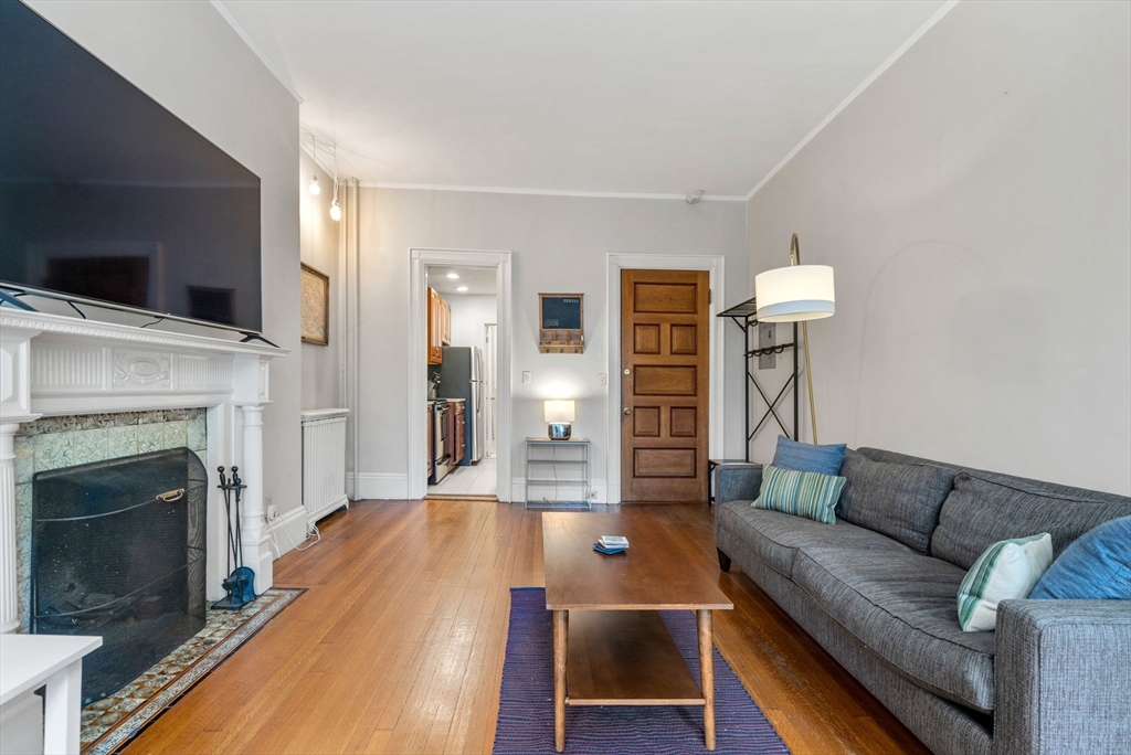 377 Commonwealth Ave # 31