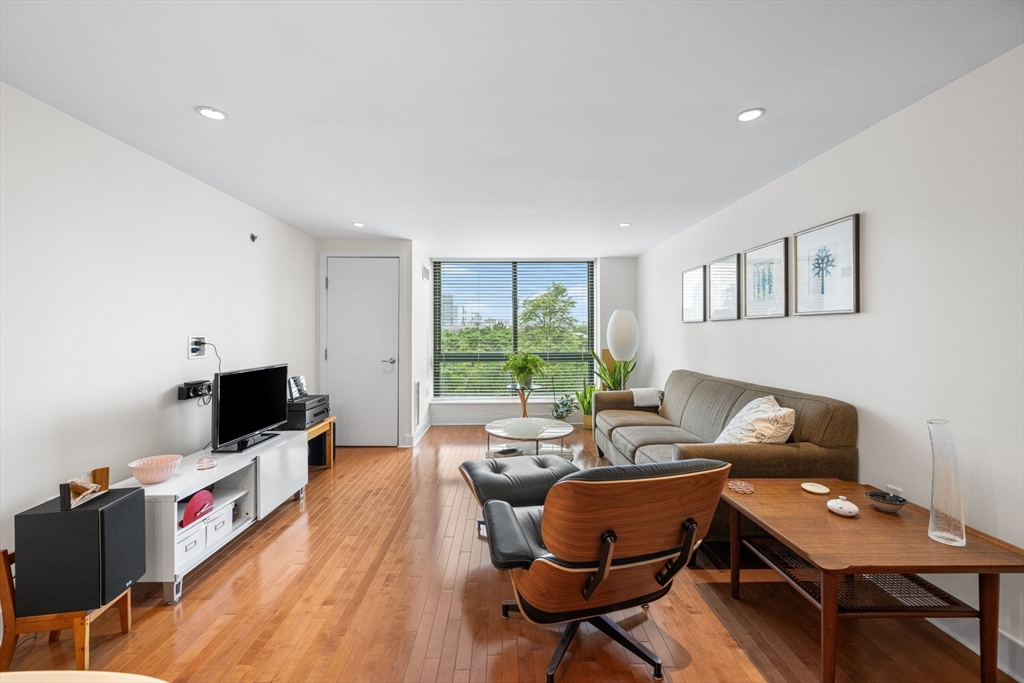 42 8th St # 1525