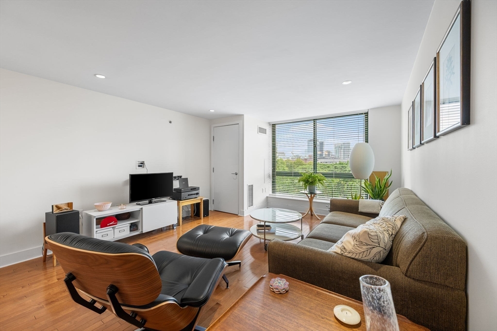 42 8th St # 1525