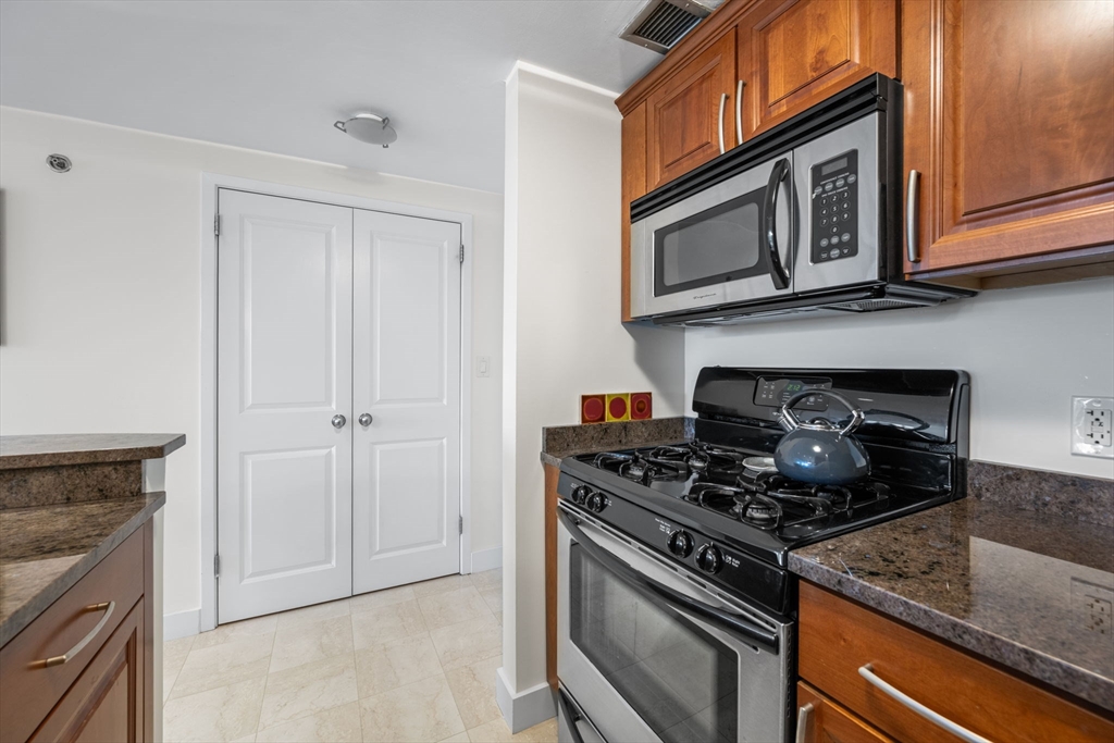 42 8th St # 1525