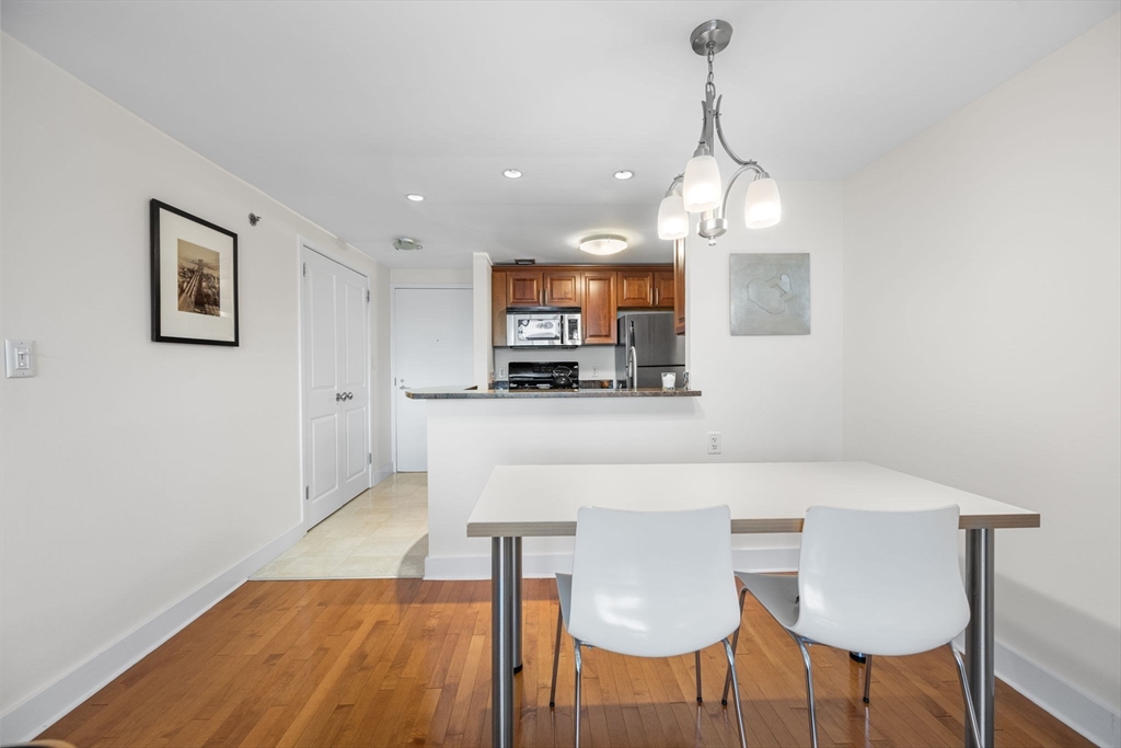 42 8th St # 1525