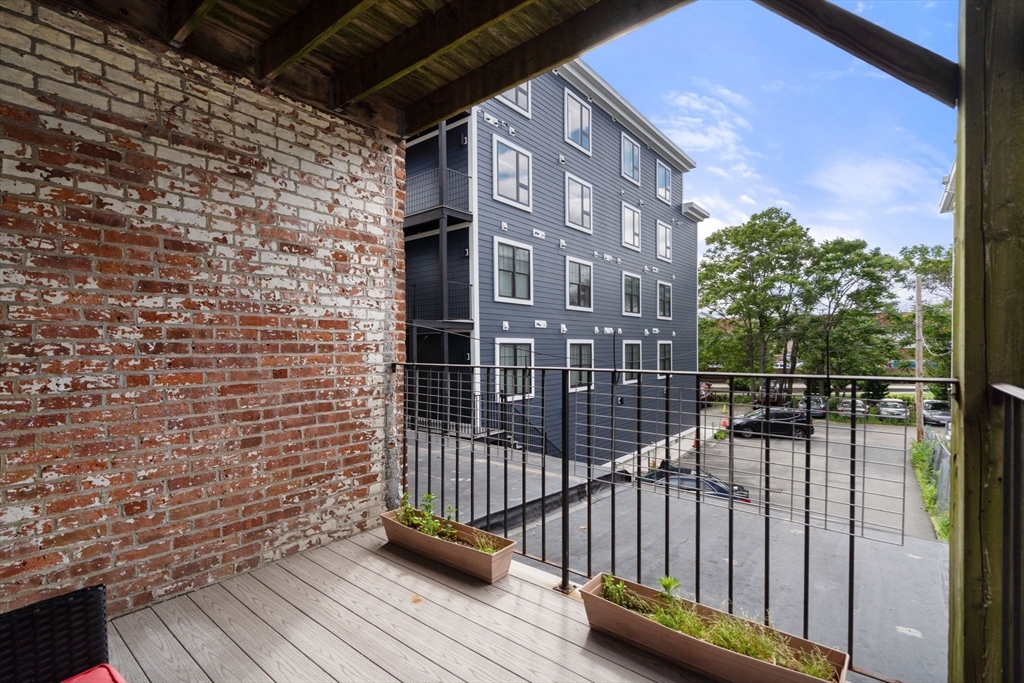 159 Cottage St. # 6
