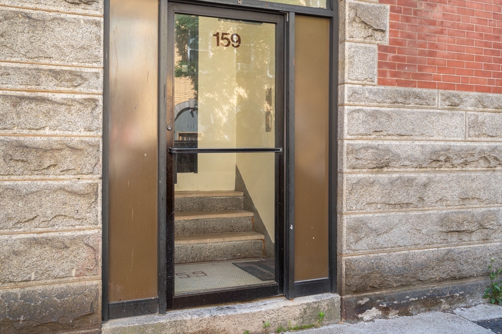 159 Cottage St. # 6