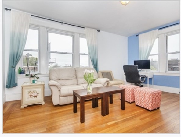 1607 Commonwealth Ave # 8