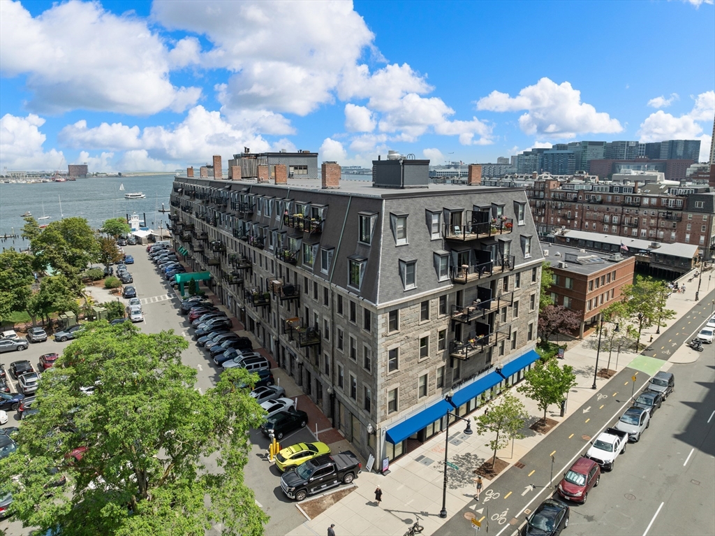 28 Atlantic Ave # 627 Unit: 527-627