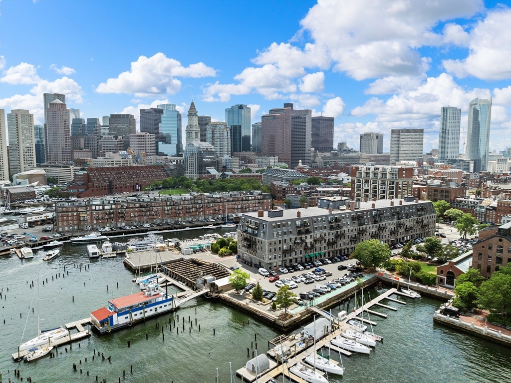 28 Atlantic Ave # 627 Unit: 527-627