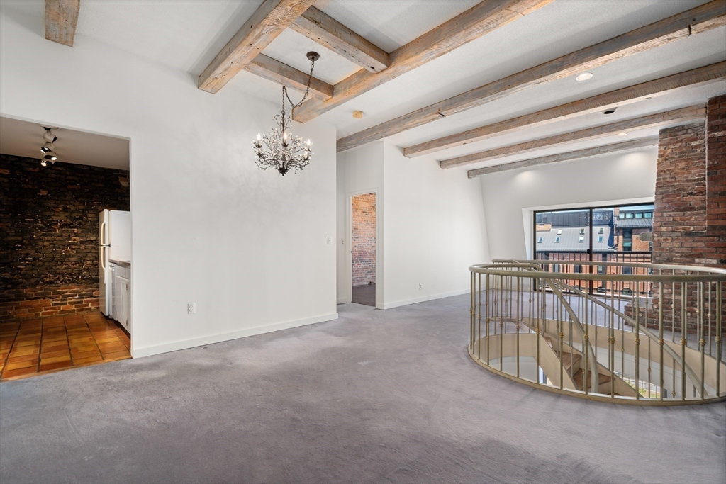 28 Atlantic Ave # 627 Unit: 527-627