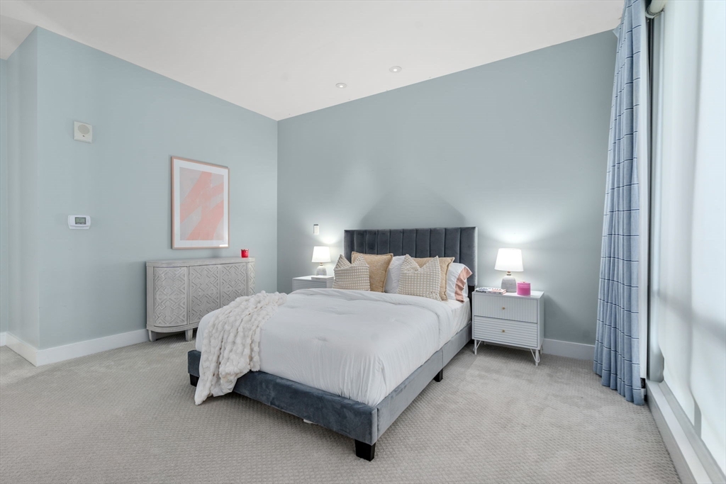 500 Atlantic Ave # 18P